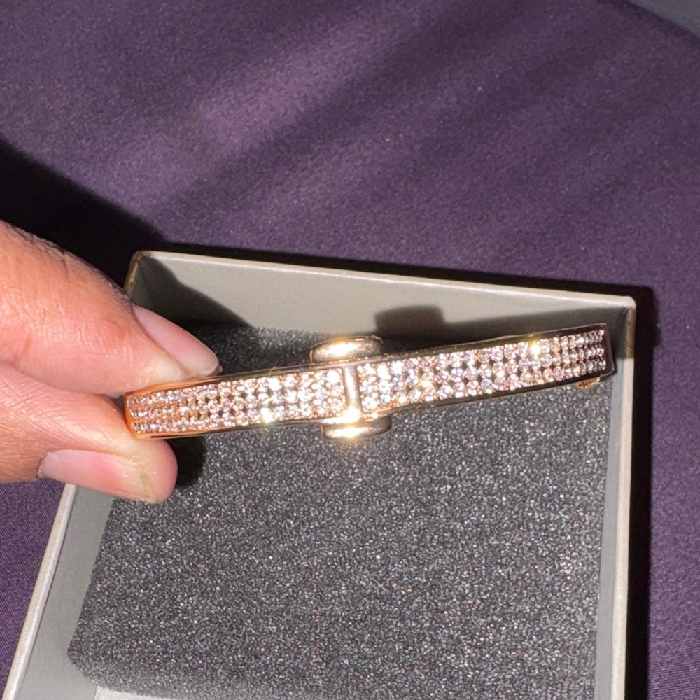 Elegant Gold and Silver Women's Bracelet